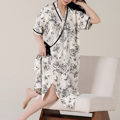Chemise de nuit rembourrée à motif floral rétro, manches courtes et poche