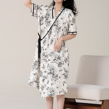 Chemise de nuit rembourrée à motif floral rétro, manches courtes et poche