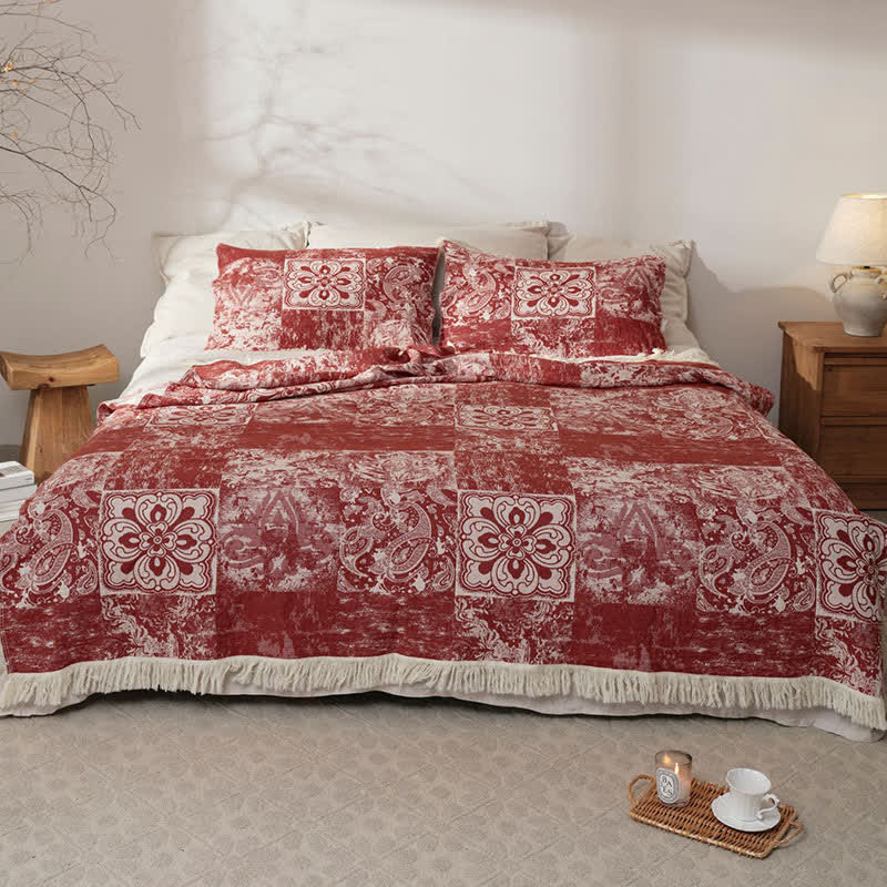 Couette douce en gaze de pur coton de style ethnique avec pompons