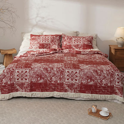 Couette douce en gaze de pur coton de style ethnique avec pompons