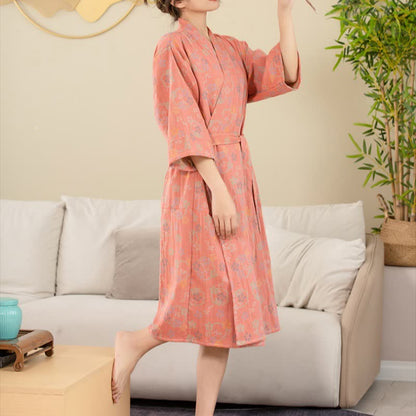 Peignoir en gaze de coton double épaisseur, teint en fil et jacquard à motif floral