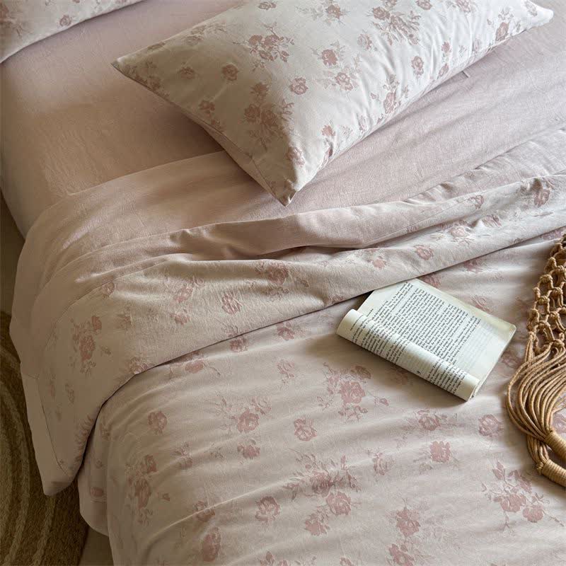 Élégante couette d'été en coton jacquard teint en fil, aspect rose
