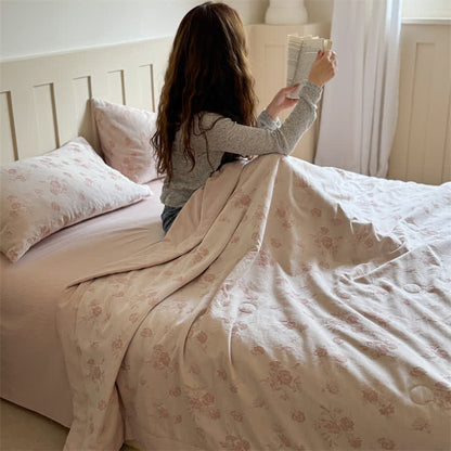 Élégante couette d'été en coton jacquard teint en fil, aspect rose