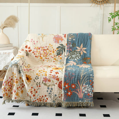 Couette réversible en gaze de coton avec un motif floral rustique