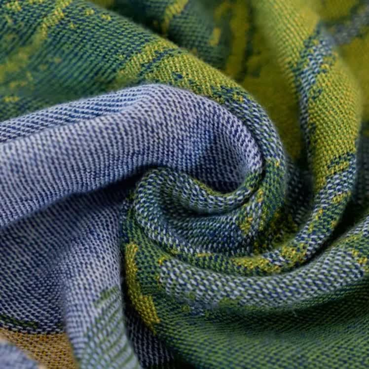 Couverture d'été rafraîchissante avec imprimé jonquille