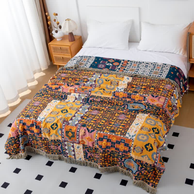 Couette patchwork de style bohème en coton avec réversibilité et pompons