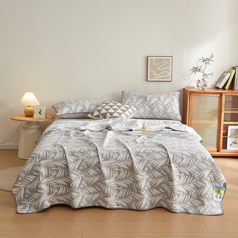 Élégante couverture réversible en gaze de coton double épaisseur avec des feuilles