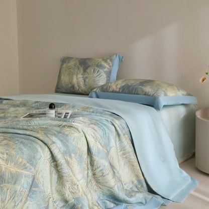 Couette d'été soyeuse en fibre lyocell avec imprimé feuilles
