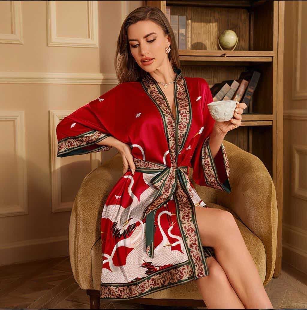 Peignoir kimono court à imprimé grue