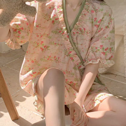 Ensemble pyjama fleuri rose avec manches à volants