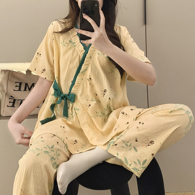 Ensemble de nuit kimono à motif de feuilles et volants