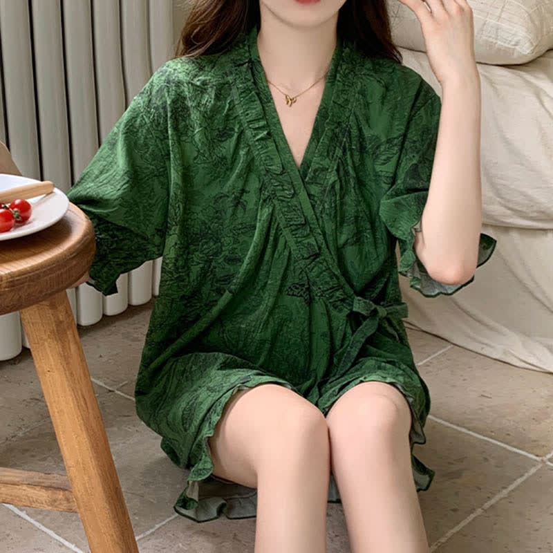Ensemble pyjama élégant avec manches à volants et motif botanique