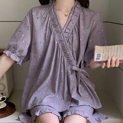Ensemble pyjama fleuri violet avec manches à volants