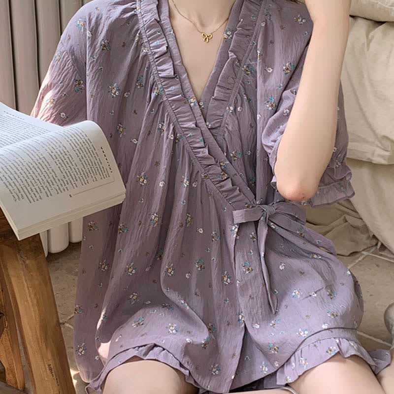 Ensemble pyjama fleuri violet avec manches à volants