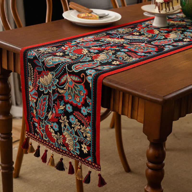 Chemin de table jacquard vintage à motif floral et pompons