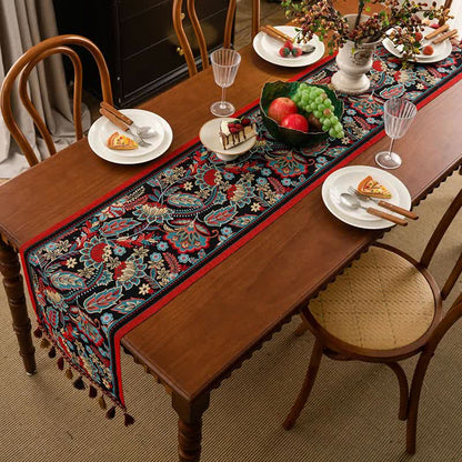 Chemin de table jacquard vintage à motif floral et pompons