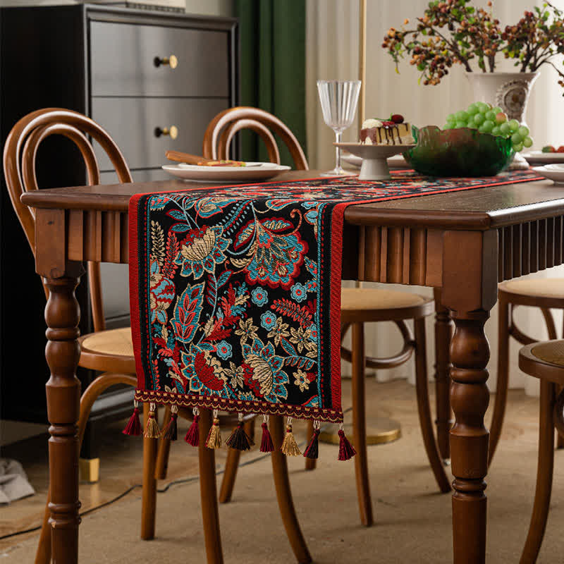 Chemin de table jacquard vintage à motif floral et pompons
