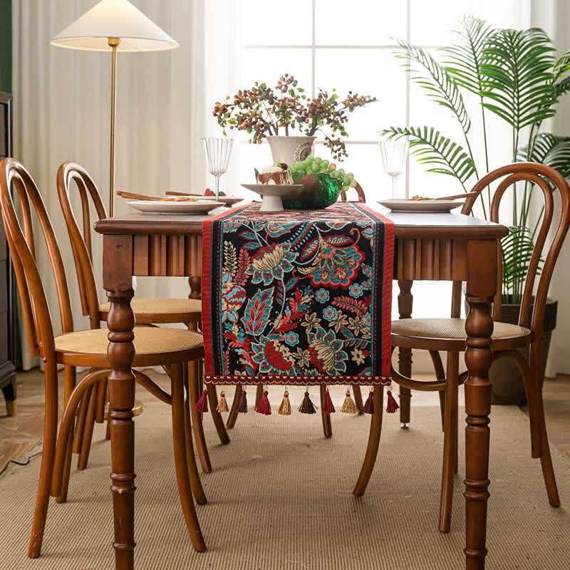 Chemin de table jacquard vintage à motif floral et pompons