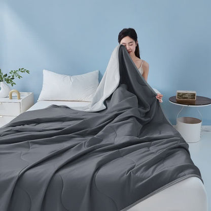Couette rafraîchissante à structure ondulée unie