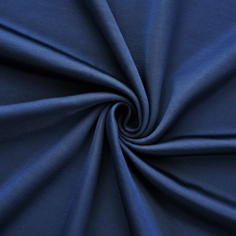 Couverture réversible en polaire et soie glacée