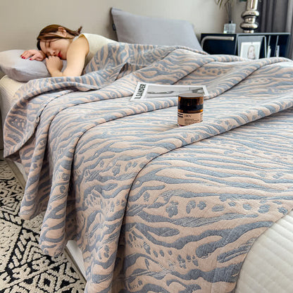 Couette en mousseline de coton à motif floral zébré