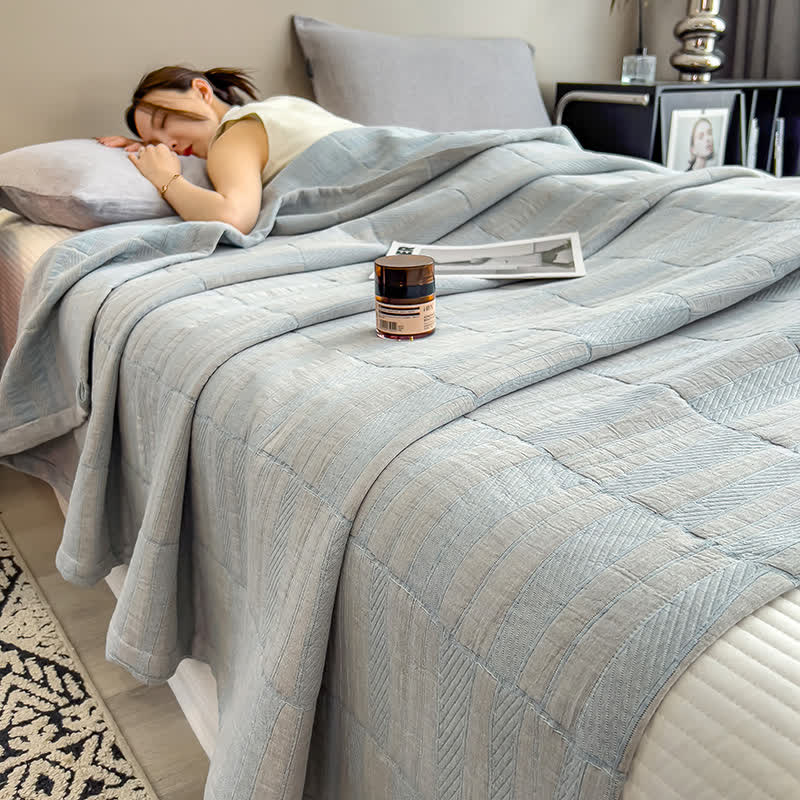 Couette en mousseline de coton avec motif à rayures minimalistes