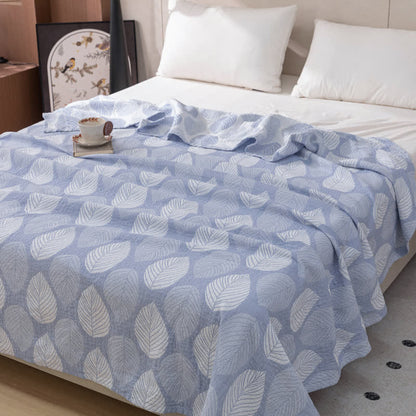 Couette jacquard en gaze de coton à motif de feuilles
