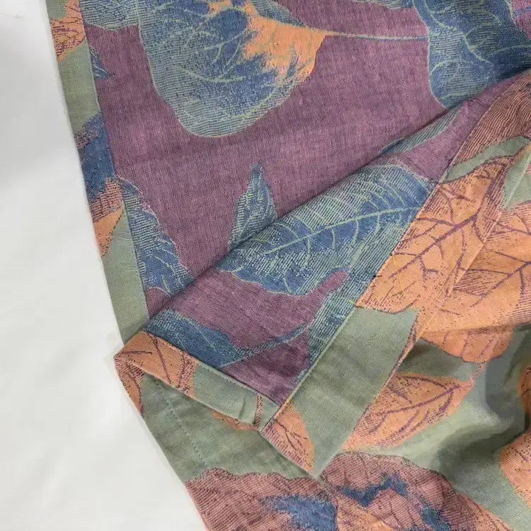 Kimono en coton marron à motif de feuilles