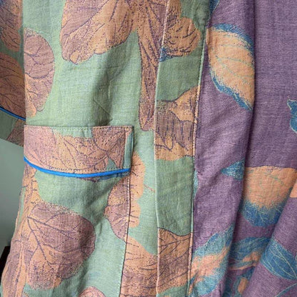 Kimono en coton marron à motif de feuilles