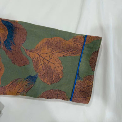 Kimono en coton marron à motif de feuilles