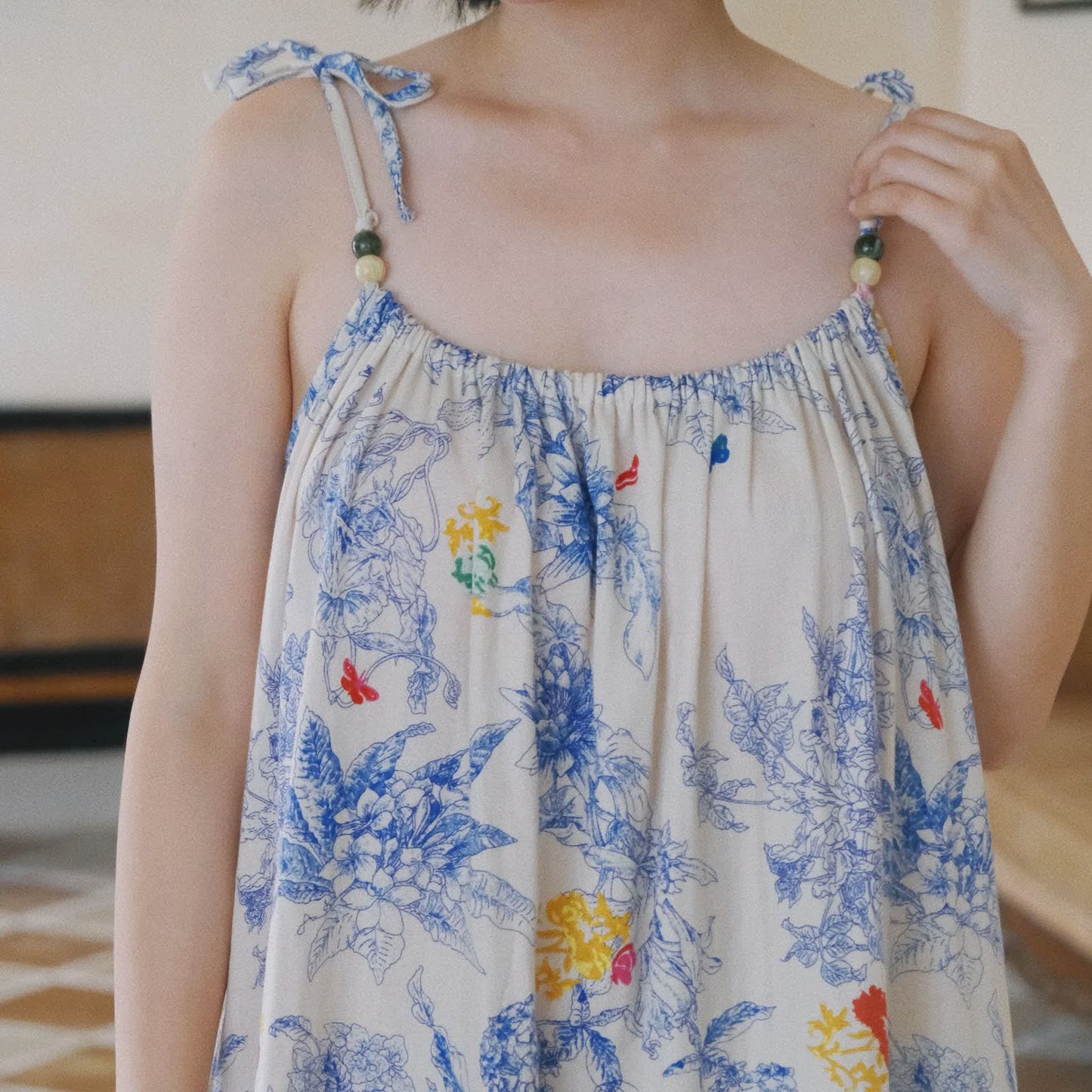 Chemise de nuit caraco en coton bleu à motif floral