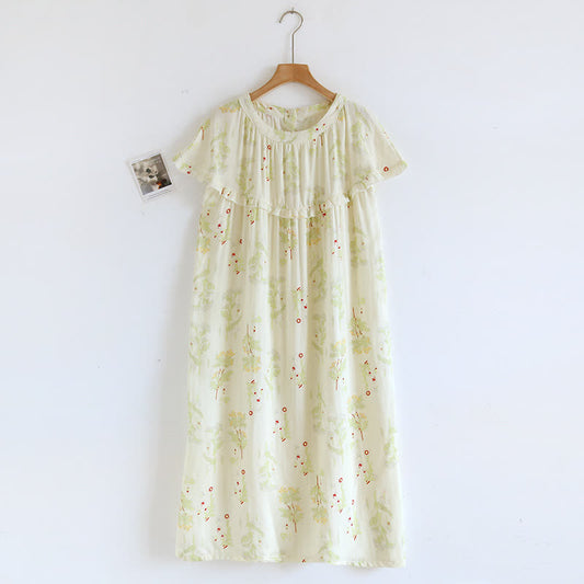 Chemise de nuit en coton vert avec col à volants et motif floral