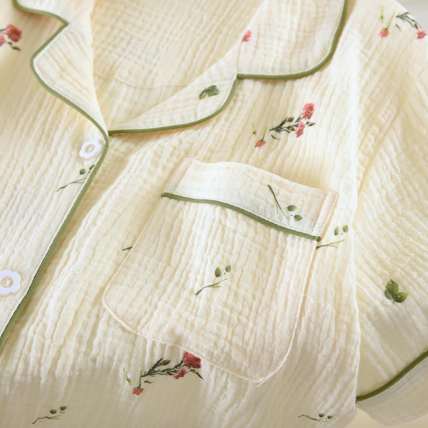 Ensemble de vêtements d'intérieur en gaze de coton beige œillet