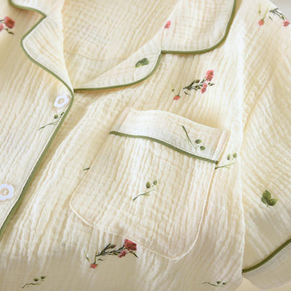 Ensemble de vêtements d'intérieur en gaze de coton beige œillet