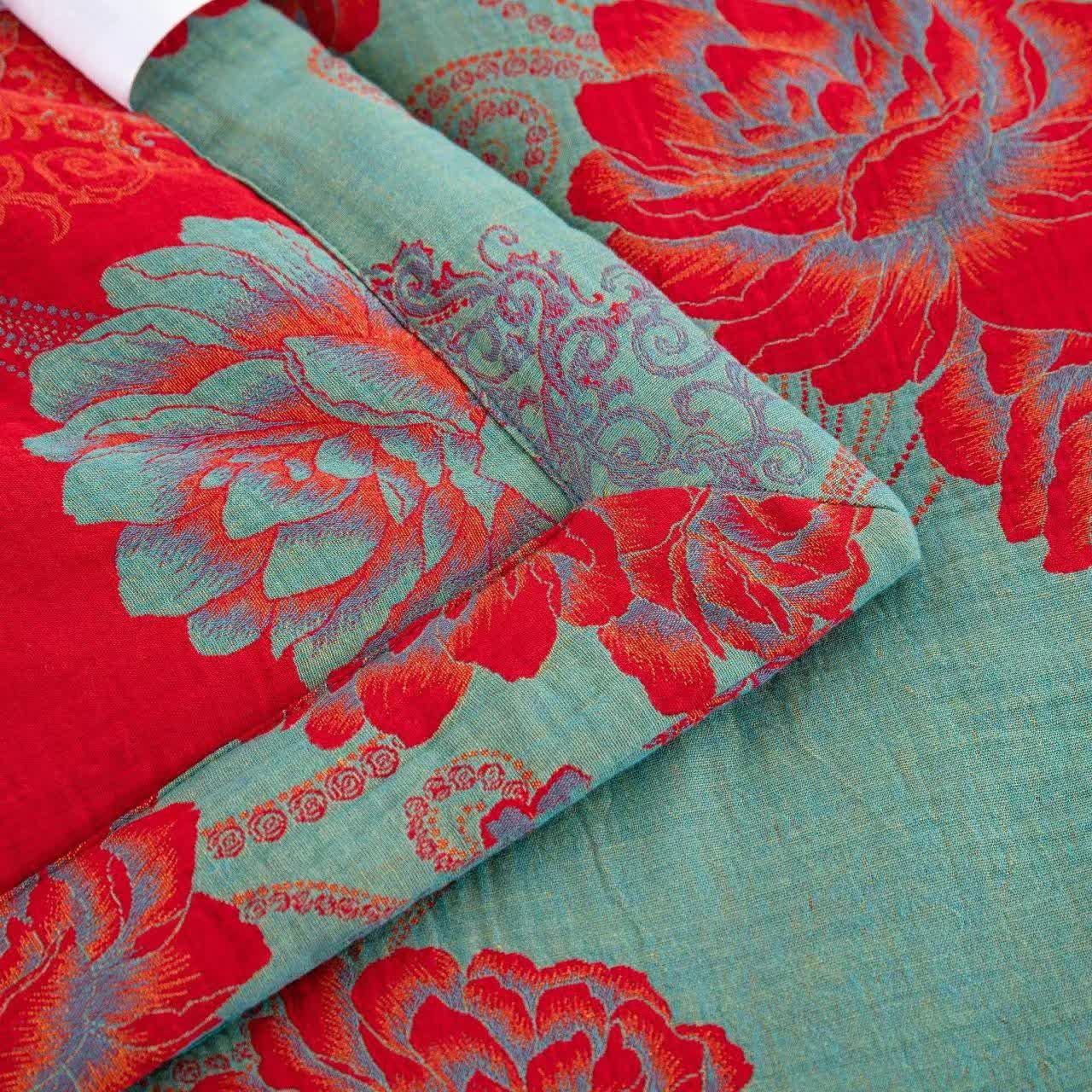 Couette jacquard en gaze de coton avec pivoines rouges