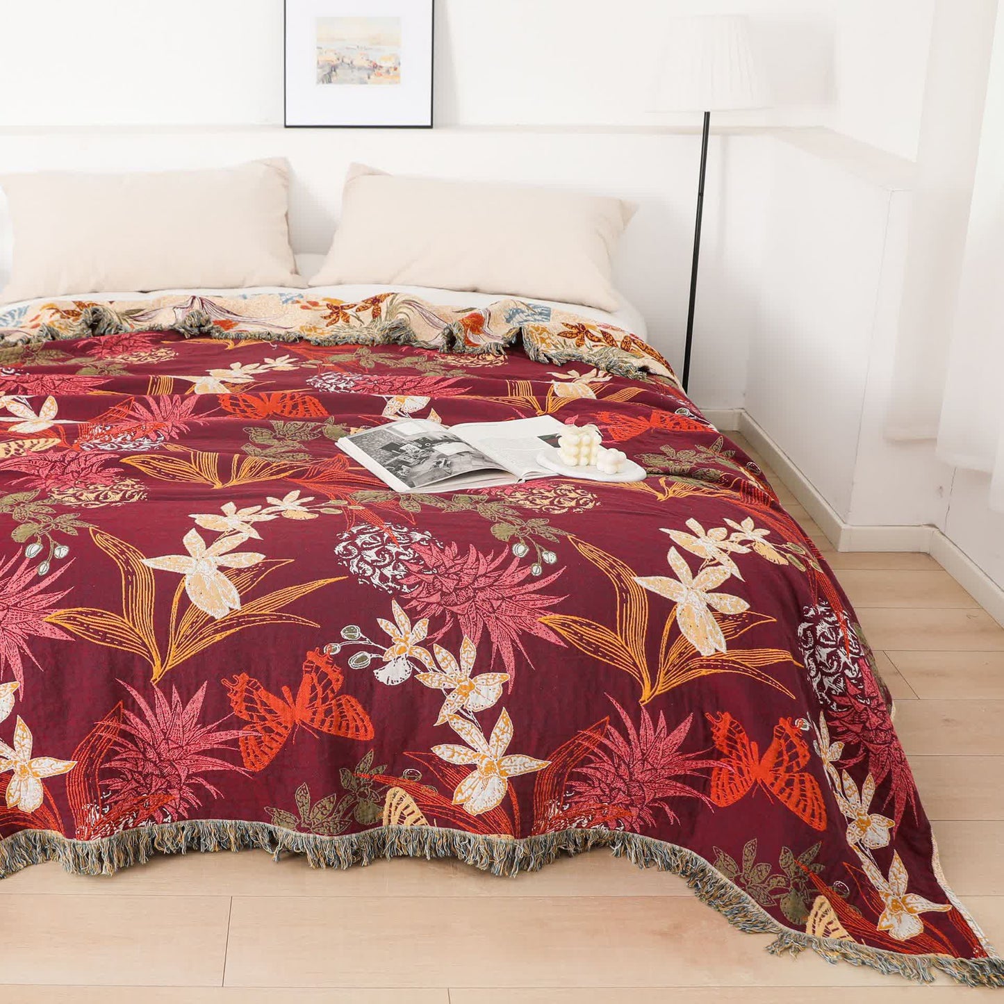 Couette en coton naturel avec fleurs d'ananas et papillons