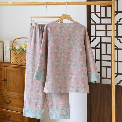Pyjama en gaze de coton jacquard à motif floral oriental