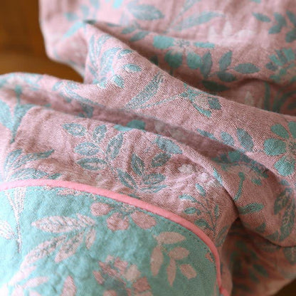 Pyjama en gaze de coton jacquard à motif floral oriental