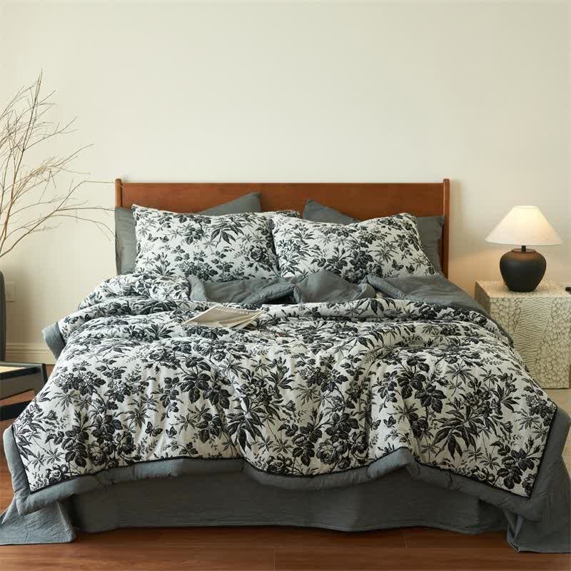 Couette camélia noire en gaze de coton naturel - 220cm x 240cm - image 1