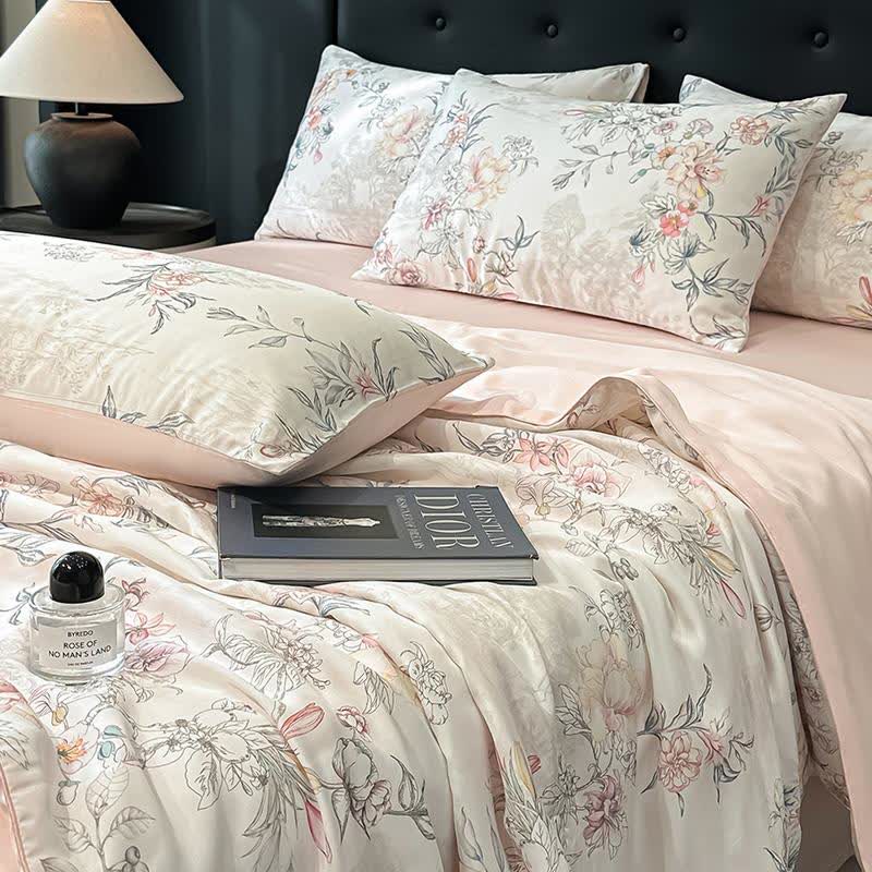 Couette soyeuse en tissu naturel avec motif de roses - image 2
