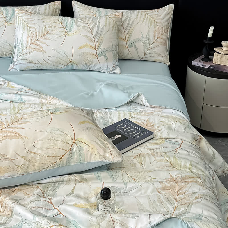 Couette soyeuse avec imprimé feuilles apaisantes - image 3