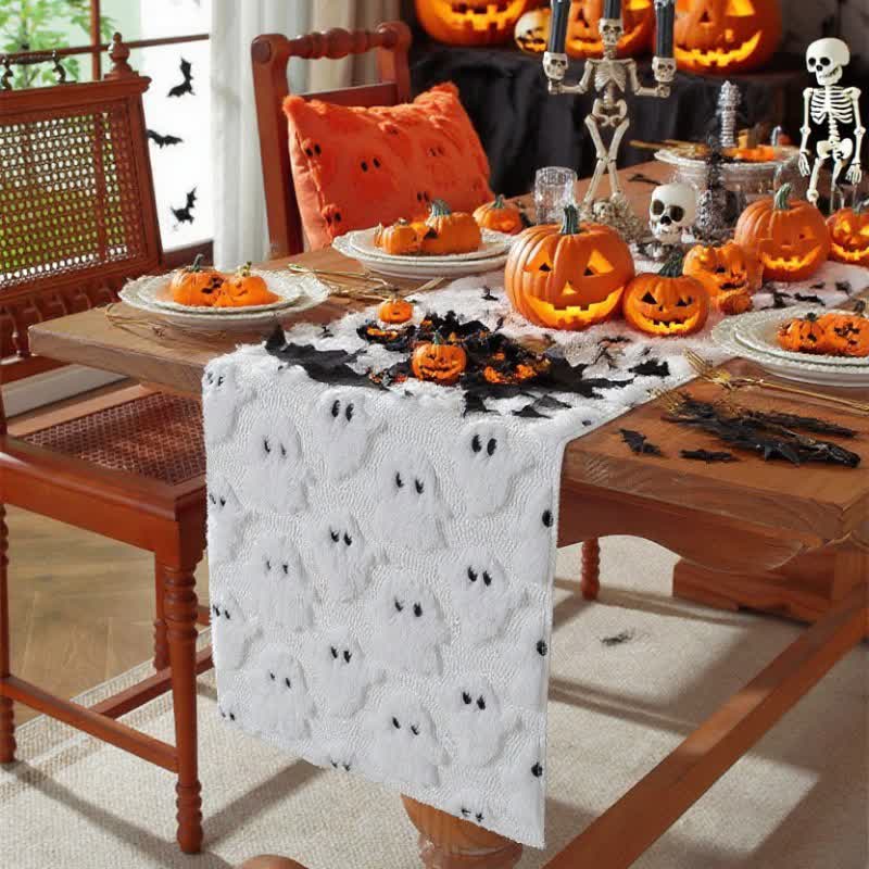 Chemin de table brodé fantôme en peluche d'Halloween - image 4