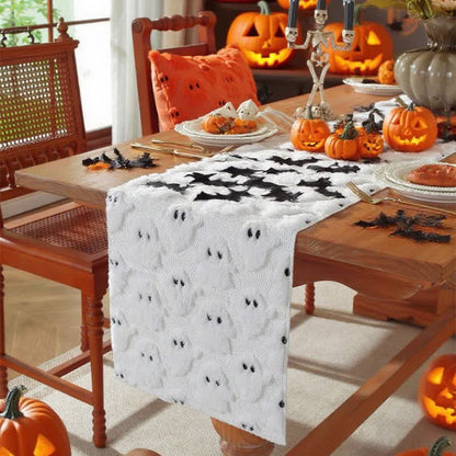 Chemin de table brodé fantôme en peluche d'Halloween - image 5