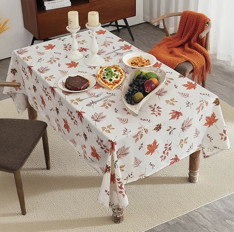 Nappe imperméable à motif feuille d'érable - 150 cm x 259 cm - image 1
