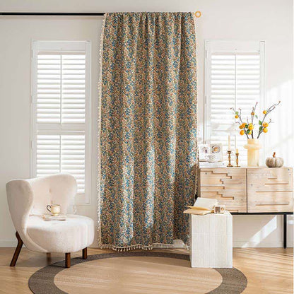 Rideau jacquard bleu à pompons et motif floral - image 2