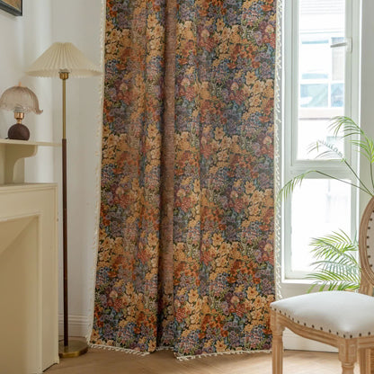Rideau à pompons luxueux avec fleurs épanouies - image 3