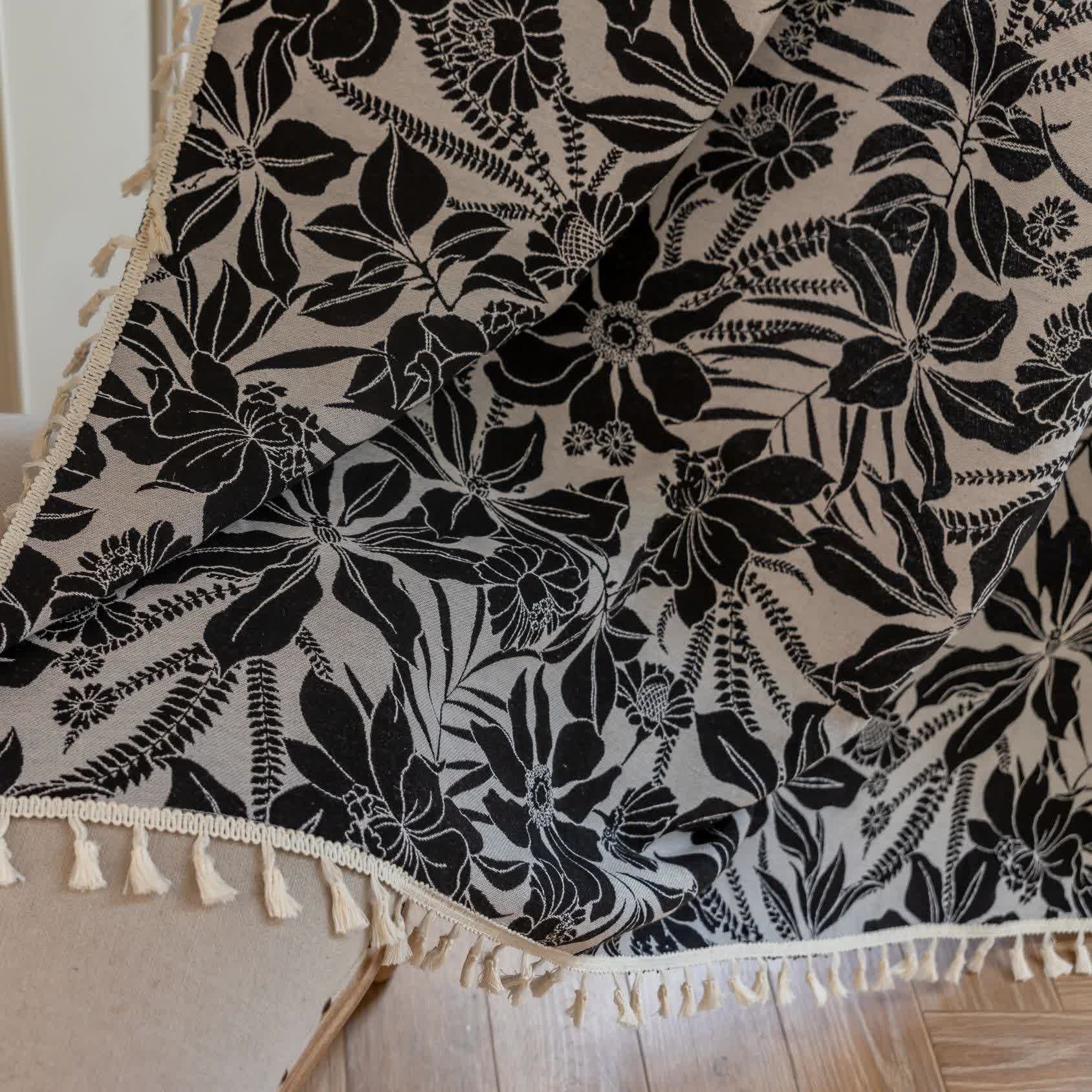 Rideau vintage noir avec pompon fleuri - image 9