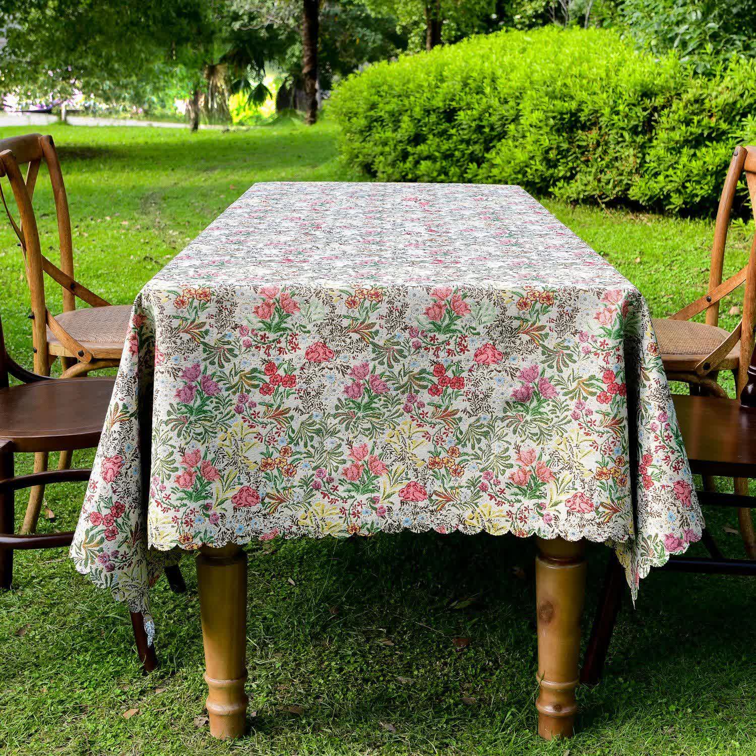 Nappe à motif floral pittoresque et bord ondulé - 140cm x 260cm - image 1