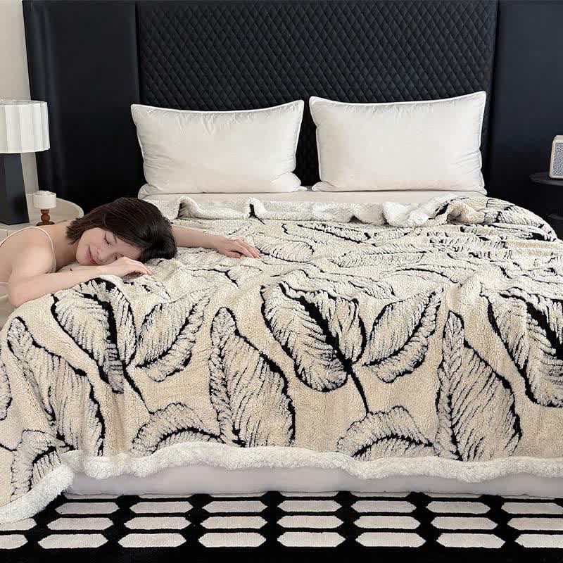 Couverture en peluche jacquard avec de grandes feuilles - image 4