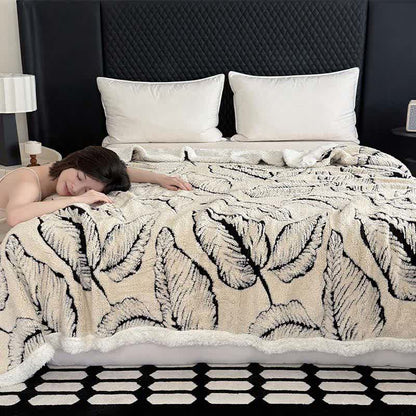 Couverture en peluche jacquard avec de grandes feuilles - image 4